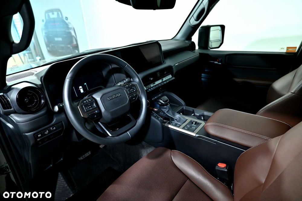 Toyota Land Cruiser LC 2.8 D-4D Invincible - 26