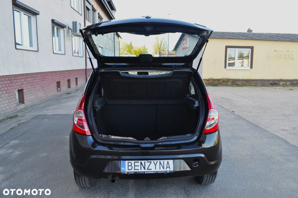 Dacia Sandero 1.2 16V - 9