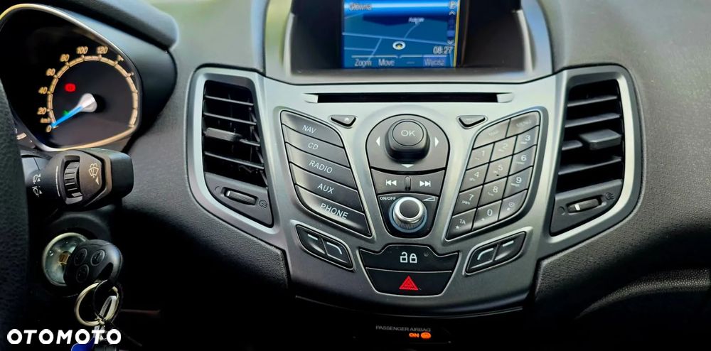 Ford Fiesta 1.0 Champions Edition - 13