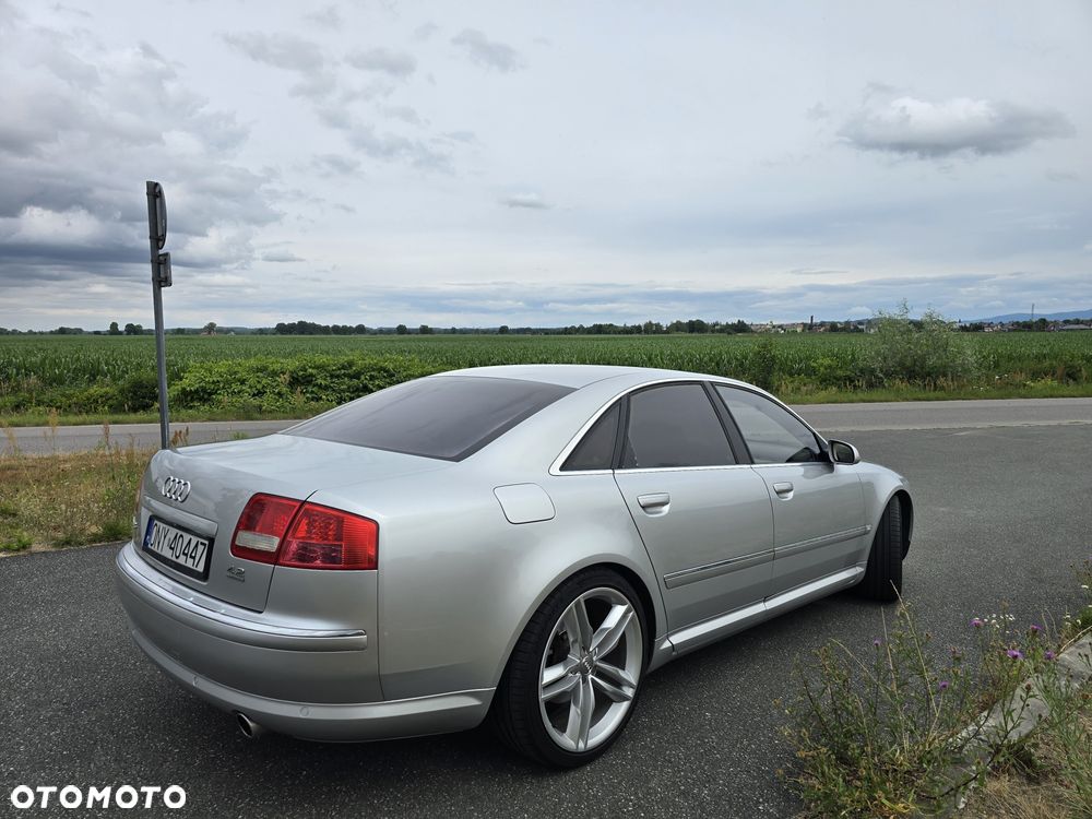 Audi A8 - 2