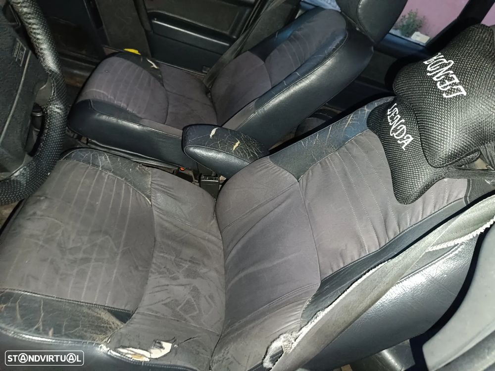 Volvo 460 1.9 TD - 9