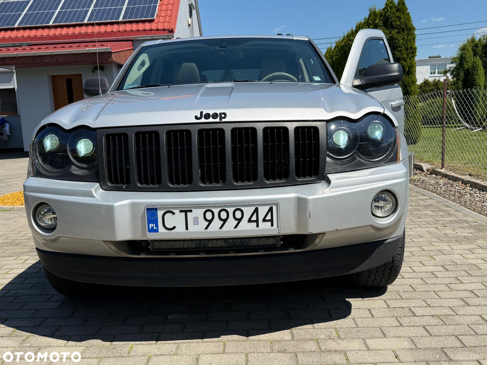 Jeep Grand Cherokee - 10