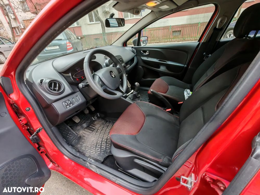 Renault Clio 1.2 16V 75 Collection - 4