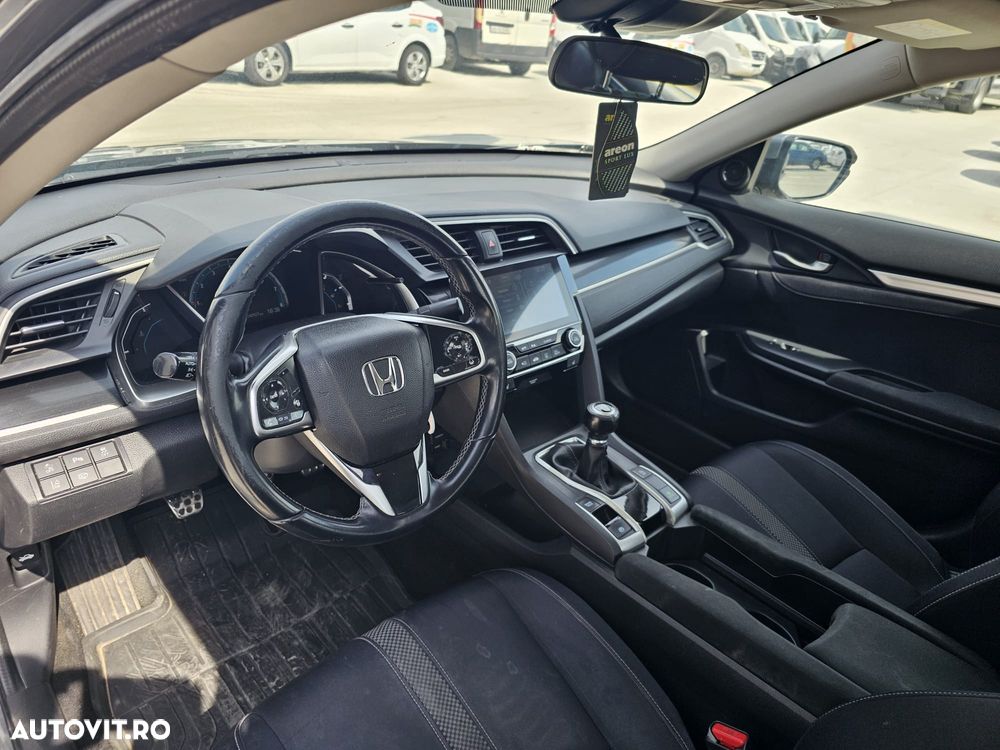 Honda Civic 1.5 VTEC Turbo Elegance Navi - 8