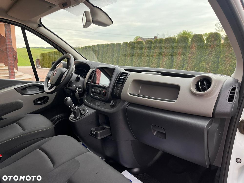 Renault Trafic - 28