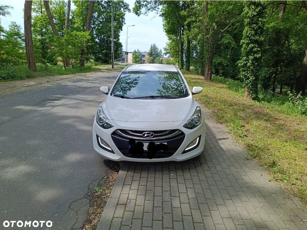 Hyundai i30 1.4 CRDi Classic + - 9