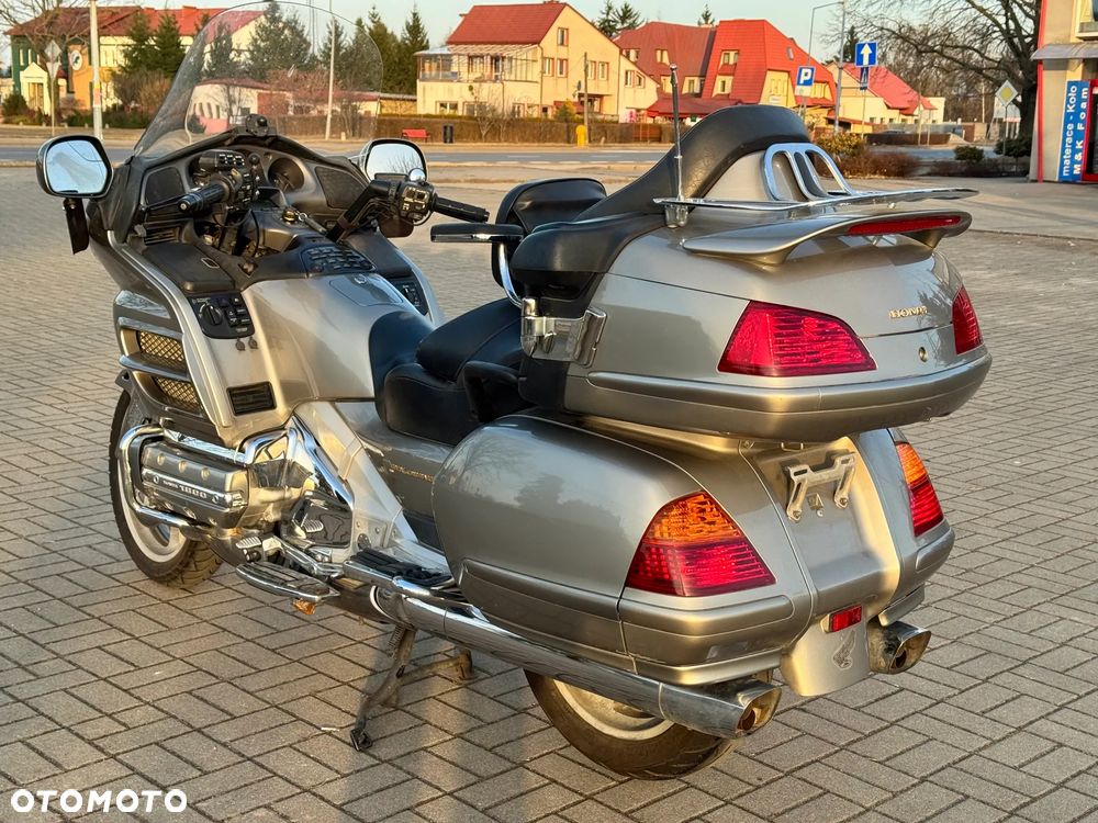 Honda GL - 5