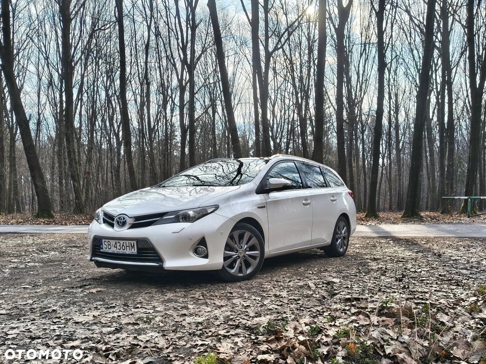 Toyota Auris - 1