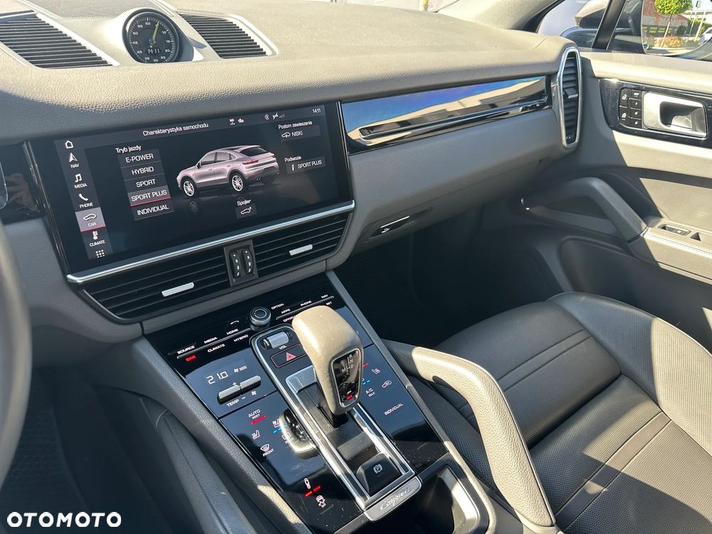 Porsche Cayenne - 12