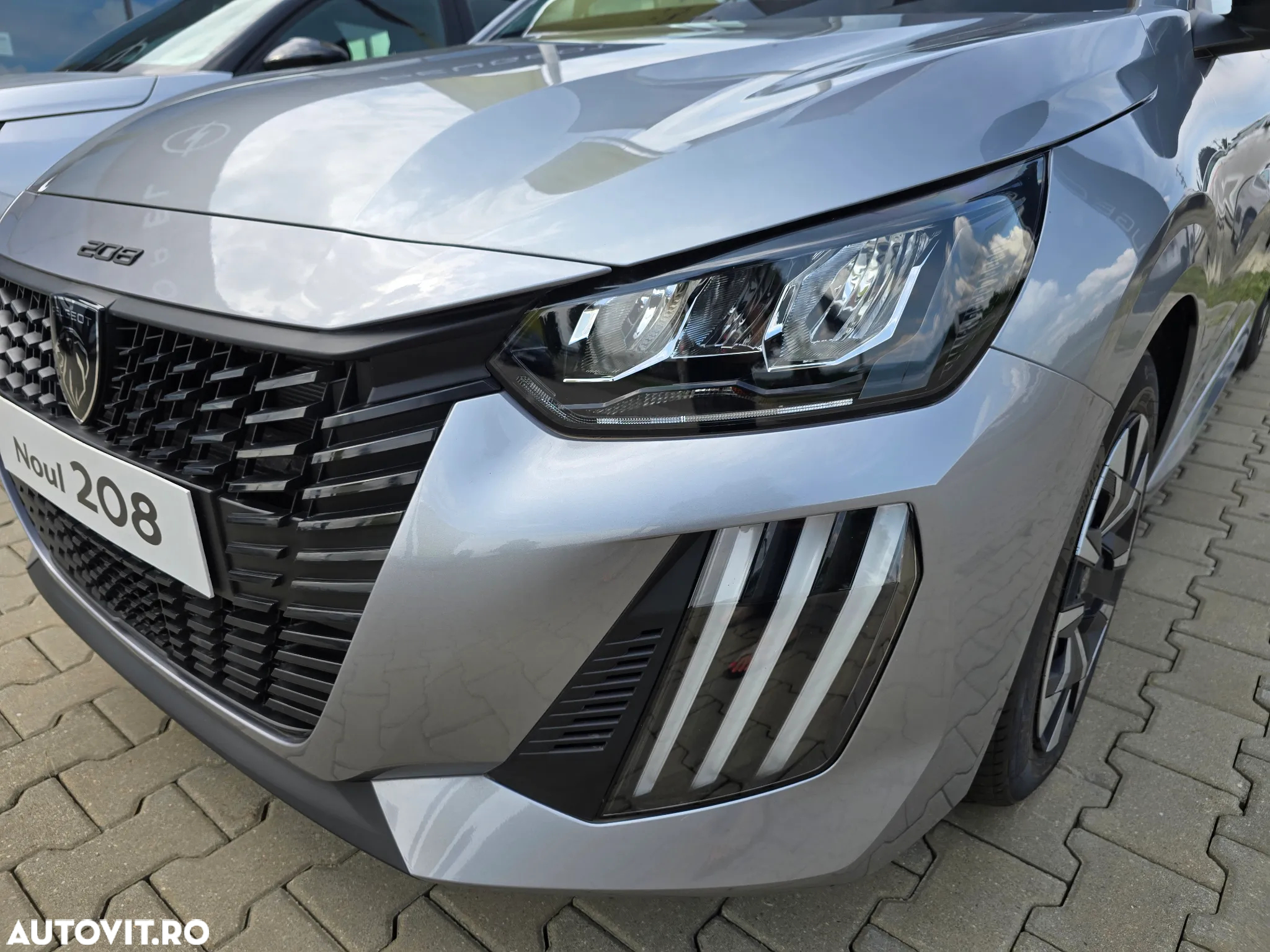 Peugeot 208 1.2 L PureTech STT Active - 7