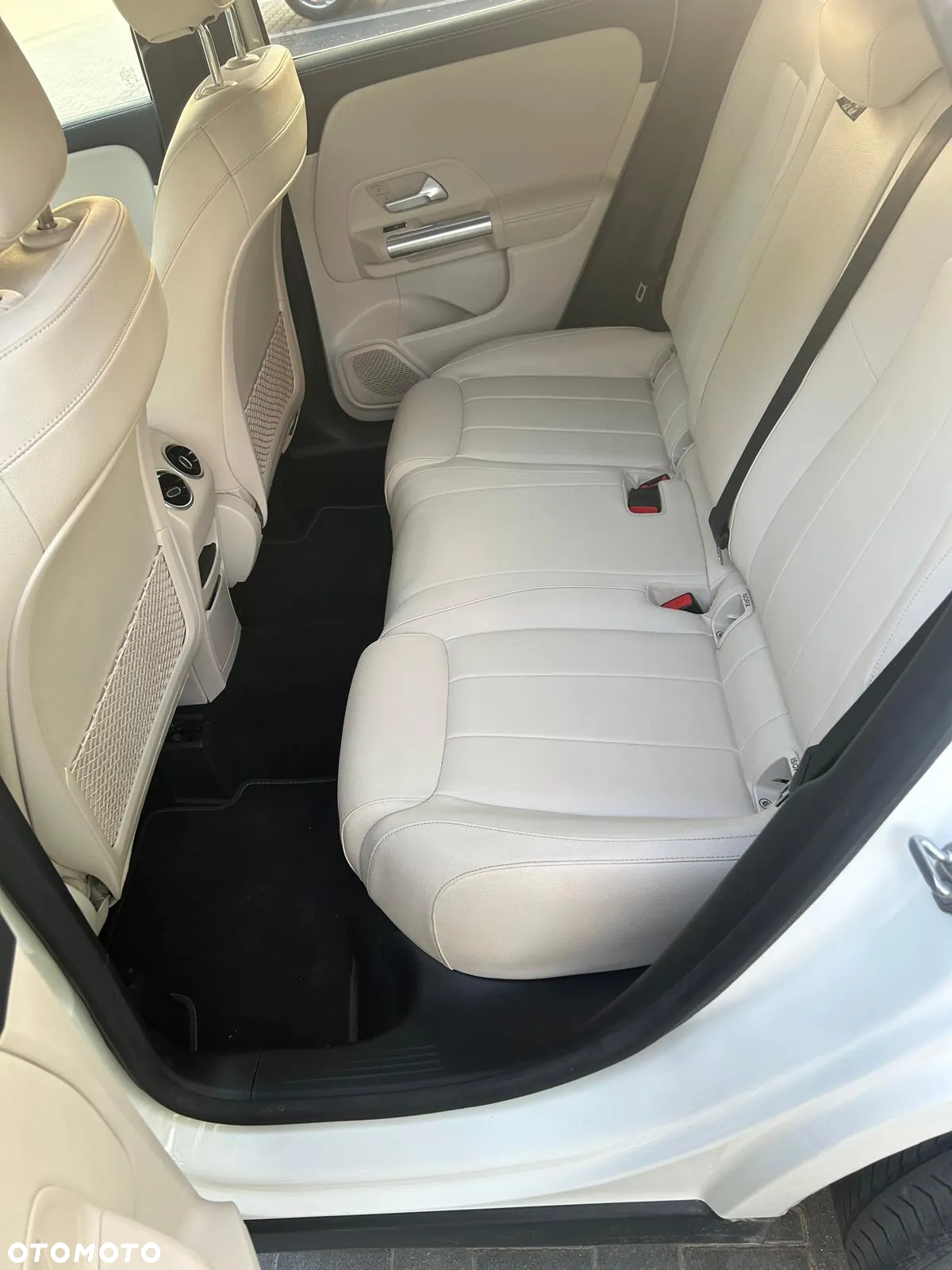 Mercedes-Benz GLA 250 - 10