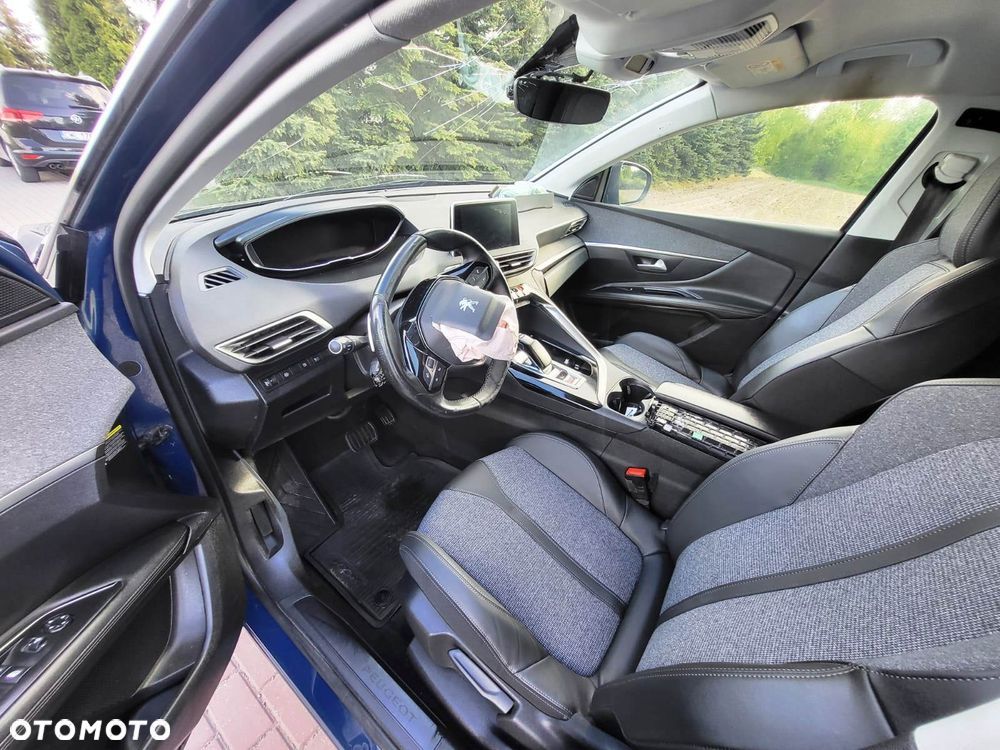 Peugeot 3008 1.6 PureTech Hybrid PHEV Allure S&S EAT8 - 7