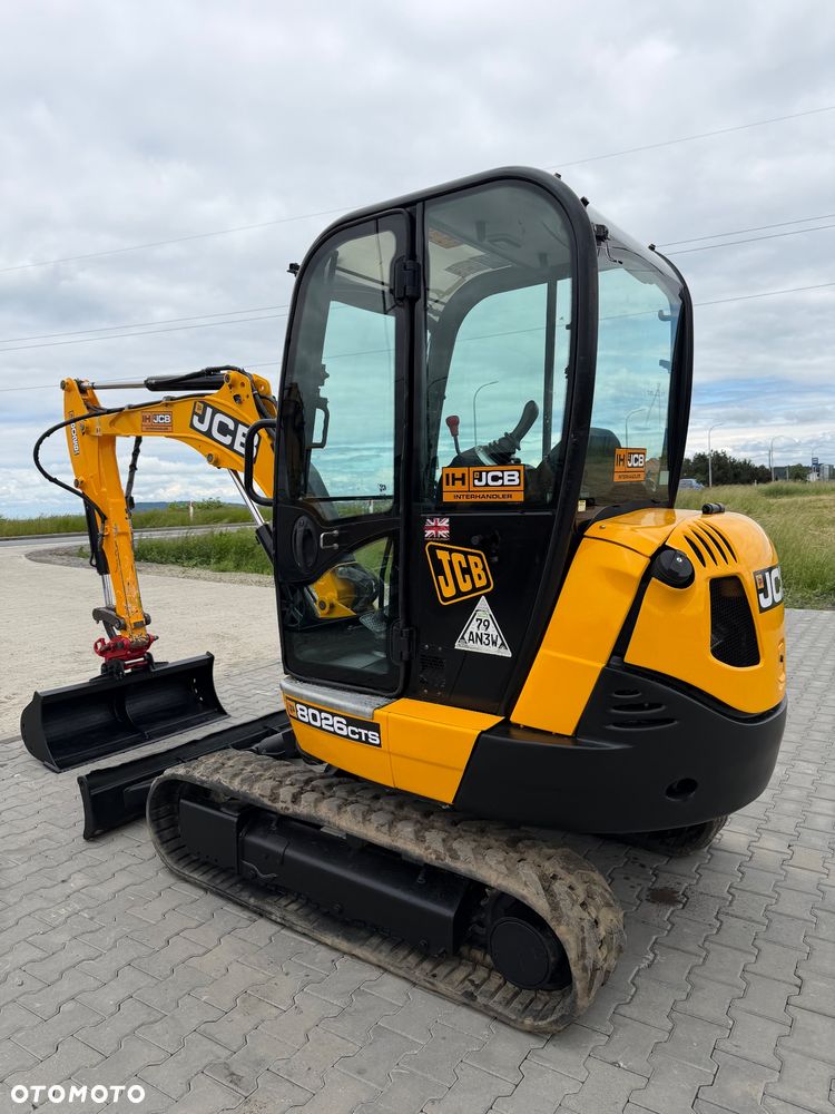 JCB 8026 - 4