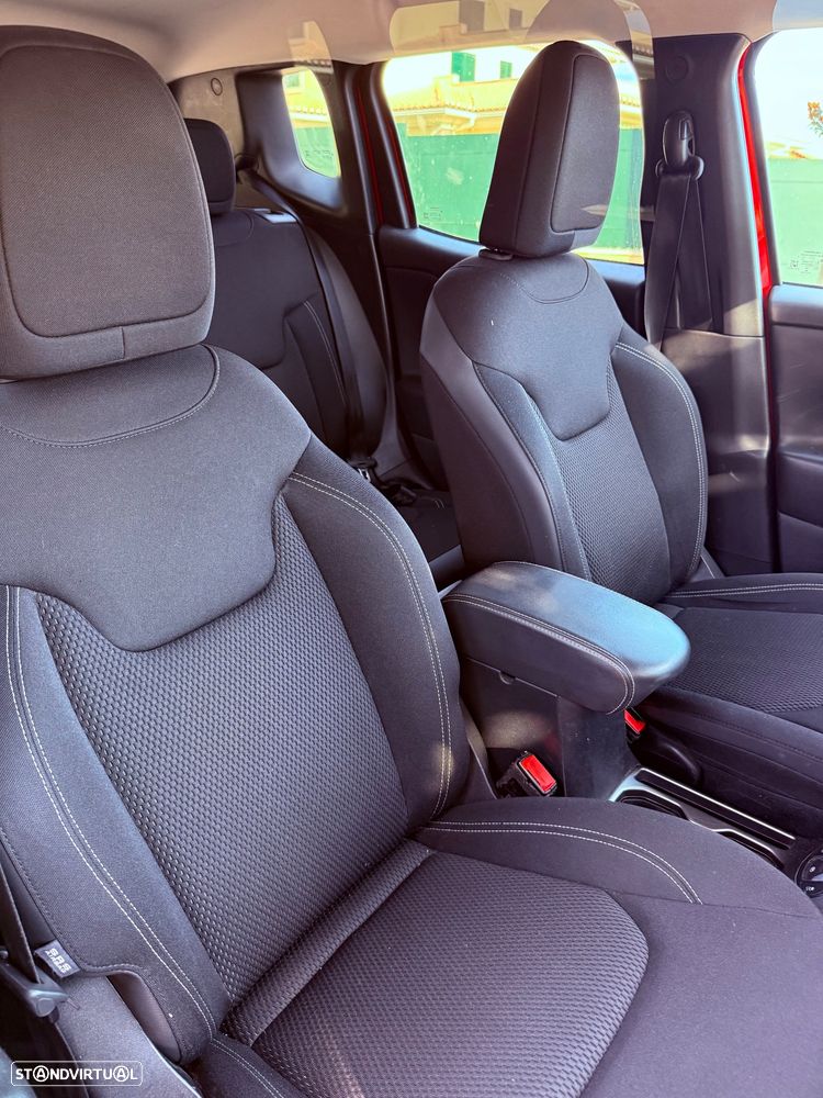 Jeep Renegade 1.0 T Limited - 17