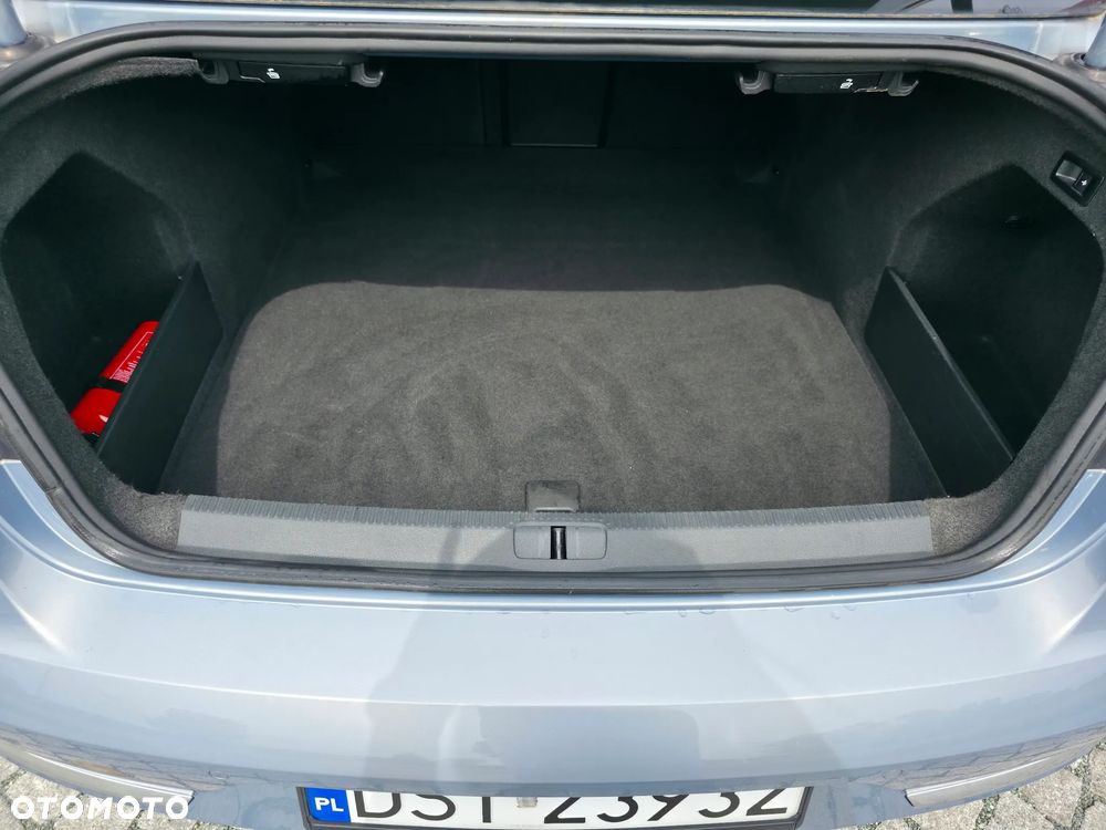 Volkswagen Passat 1.8 TSI Highline DSG - 11