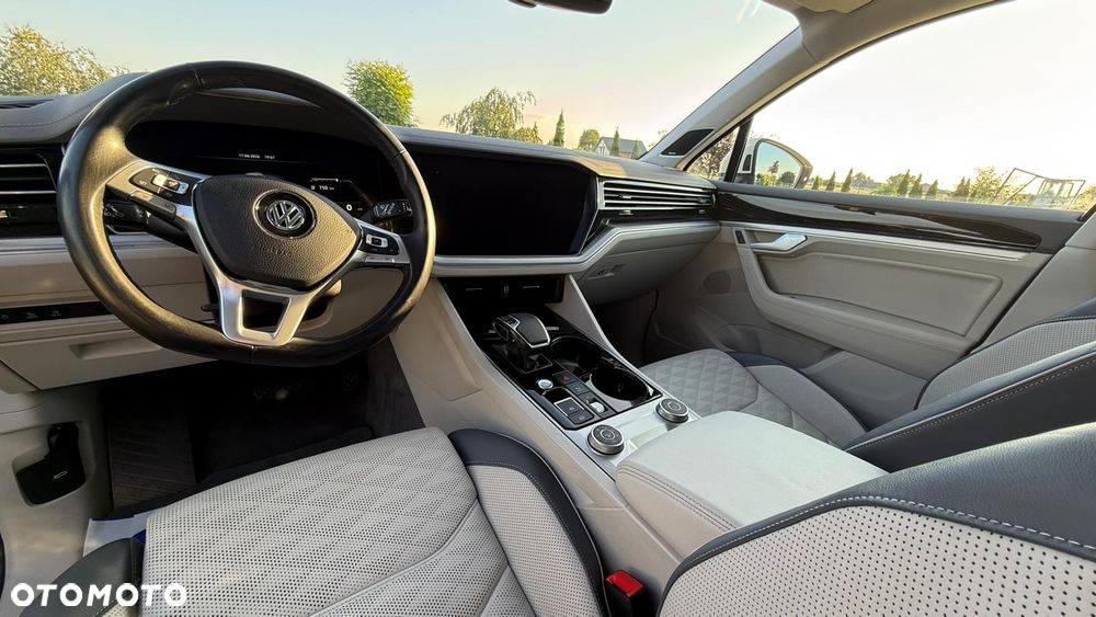 Volkswagen Touareg 3.0 V6 TDI SCR 4Mot Elegance - 13