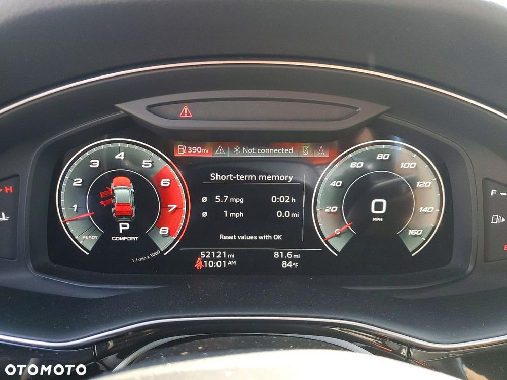 Audi Q8 - 10