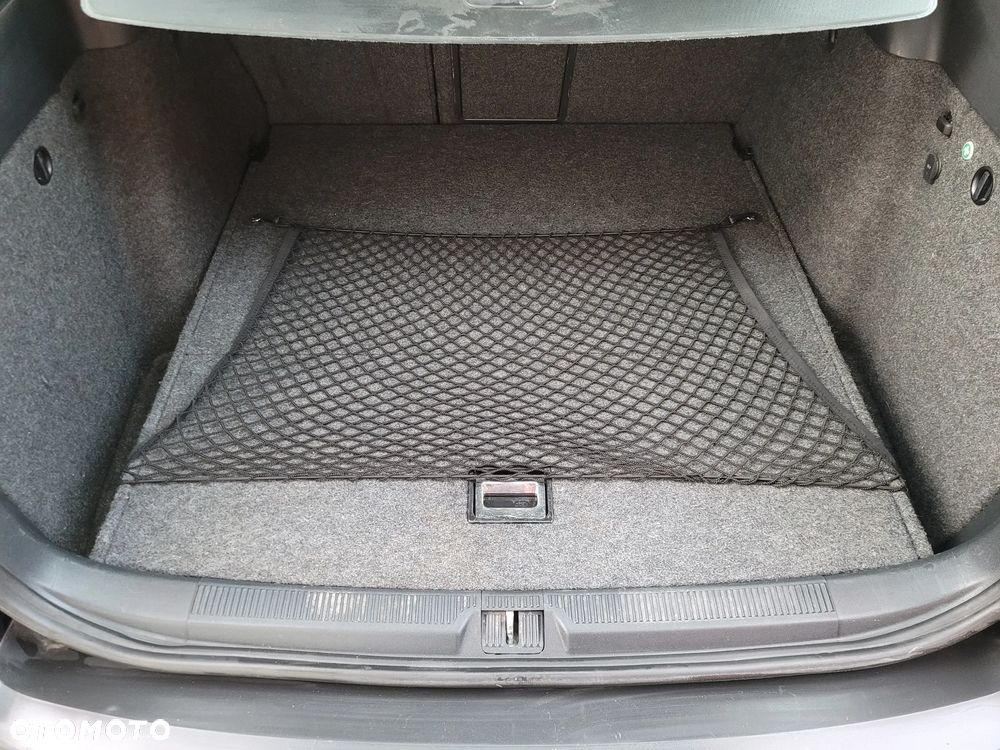 Skoda Octavia 2.0 FSI Ambiente - 24