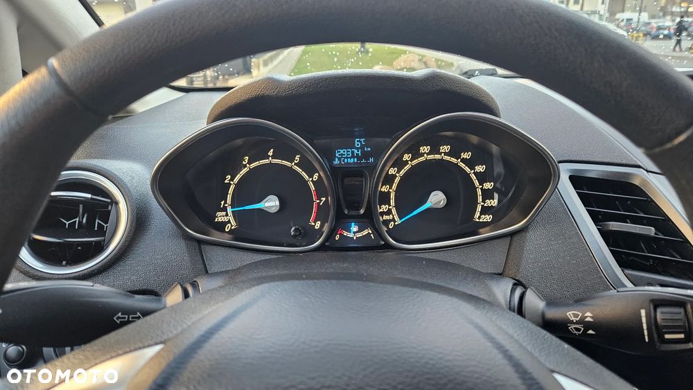 Ford Fiesta - 16