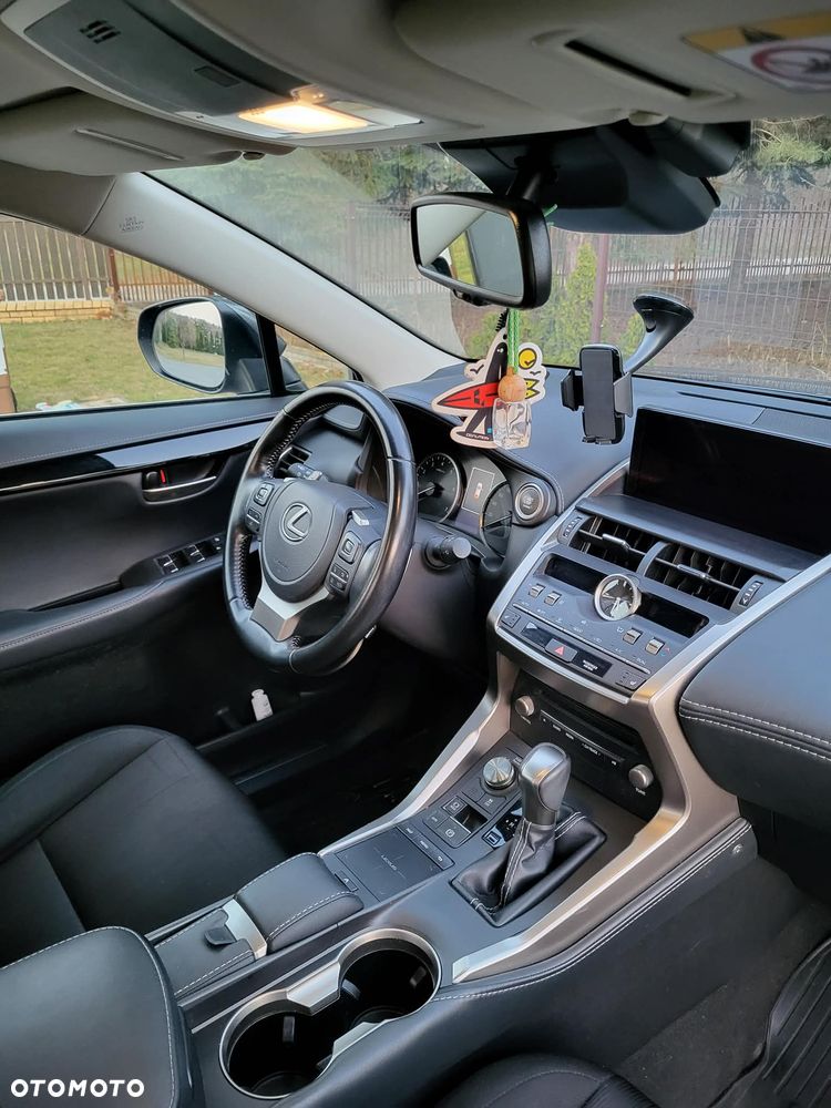 Lexus NX 300 Prestige AWD - 6