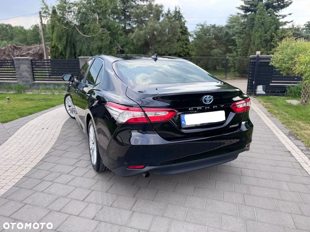 Toyota Camry 2.5 Hybrid Comfort CVT - 12