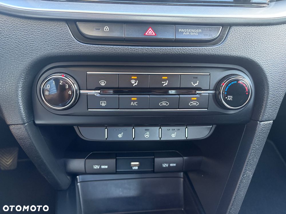 Kia Ceed 1.0 T-GDI L Business Line - 23