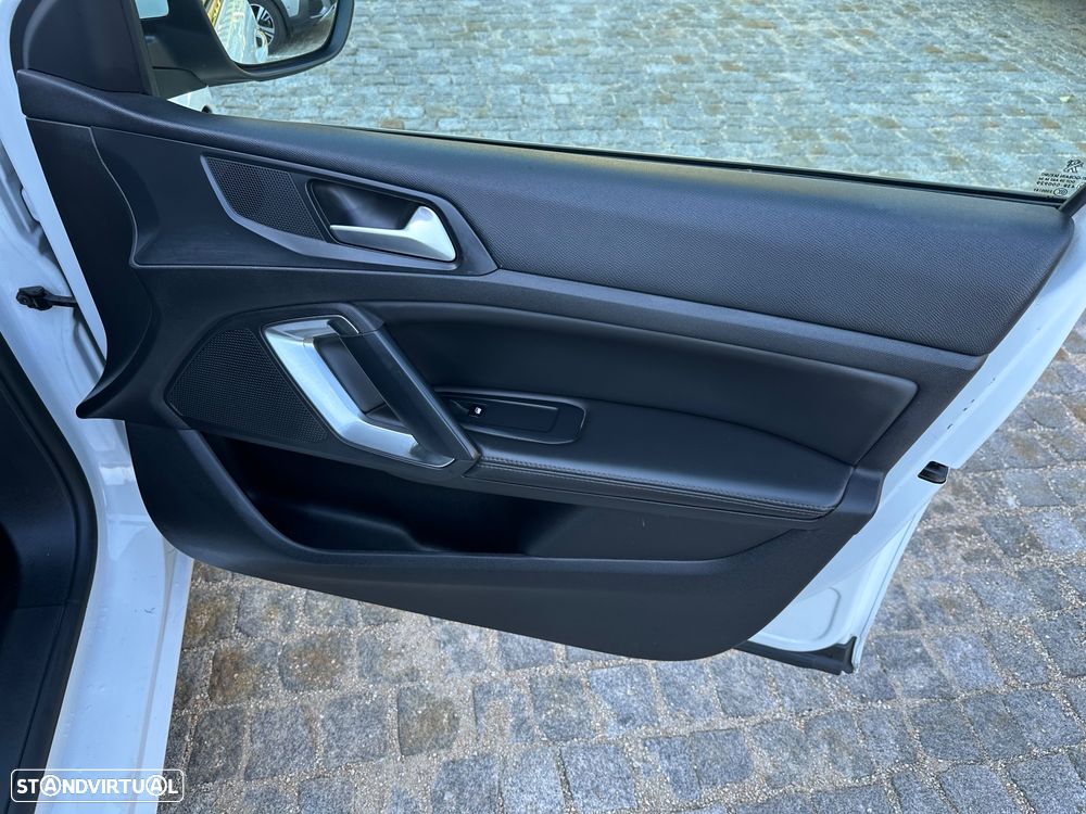 Peugeot 308 SW 2.0 BlueHDi Allure J17 - 15