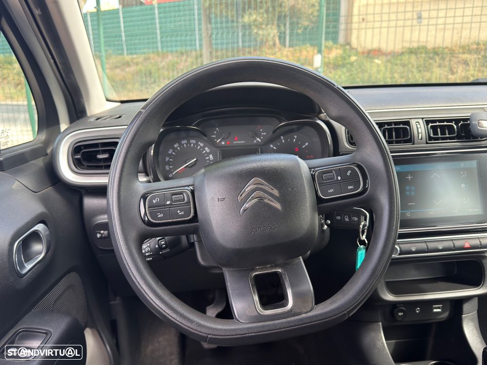 Citroën C3 1.6 BlueHDi Exclusive — fotografia 12