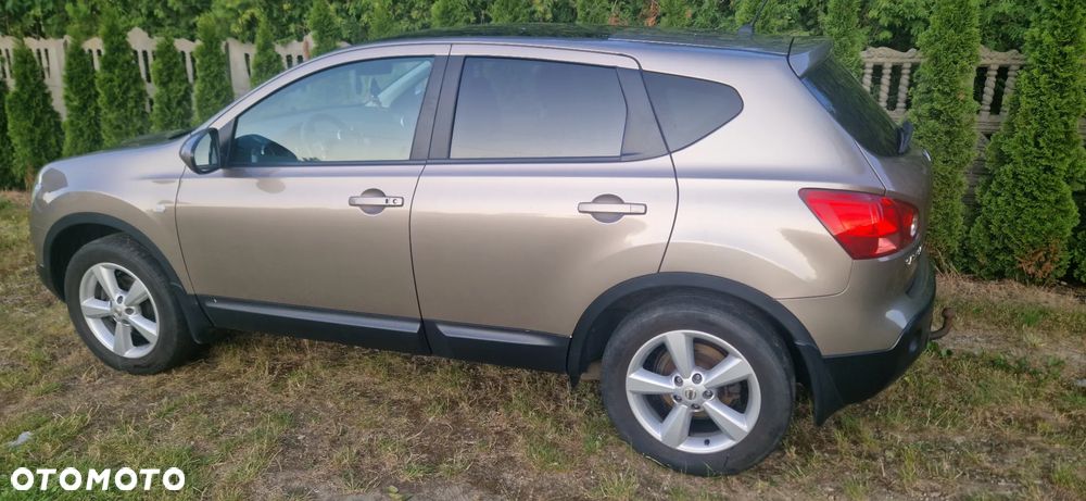 Nissan Qashqai - 2