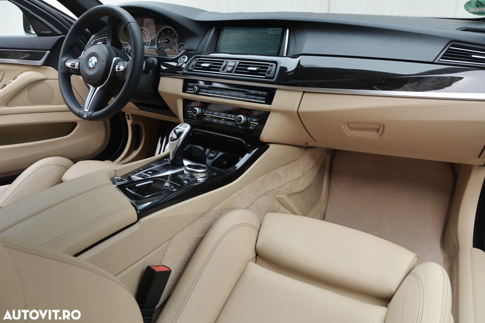 BMW Seria 5 530d xDrive Sport-Aut. - 17