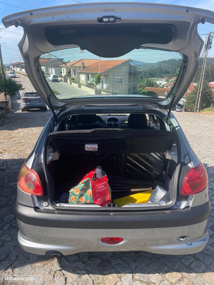 Peugeot 206 1.1 Color Line - 17