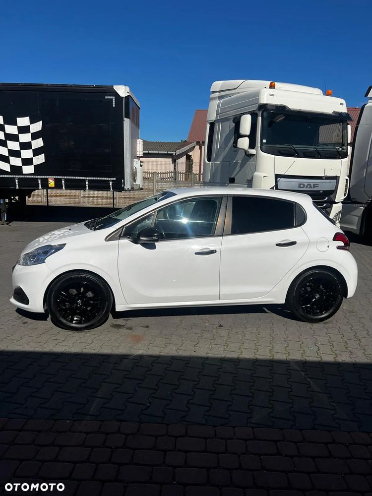 Peugeot 208 Blue-HDi 120 Stop&Start Allure - 8