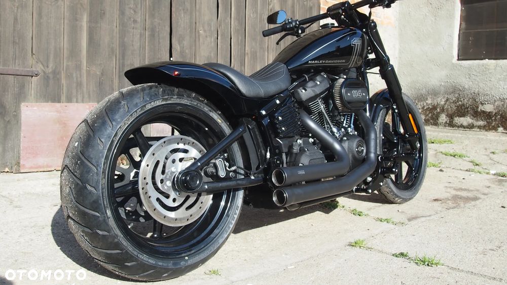 Harley-Davidson Softail Street Bob - 2
