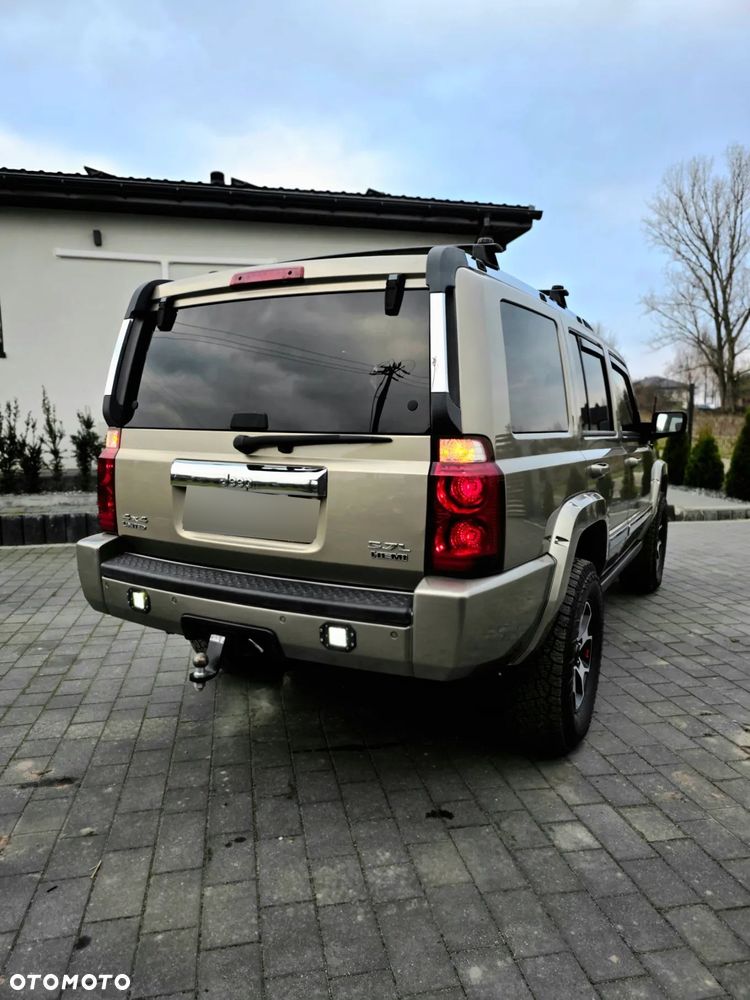 Jeep Commander 5.7 V8 HEMI Automatik Limited - 35