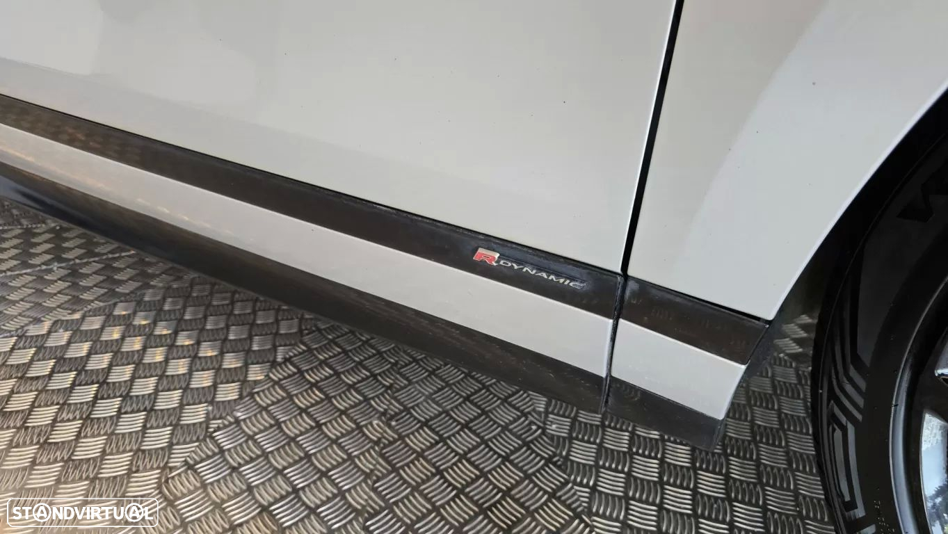 Land Rover Range Rover Evoque 2.0 D150 AWD R-Dynamic S Auto - 29