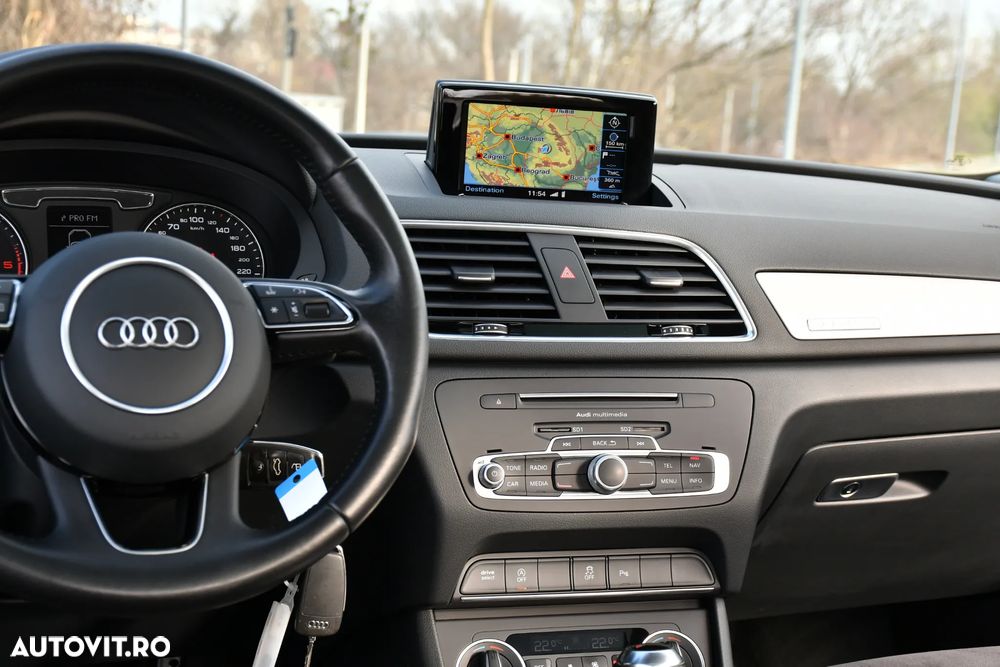 Audi Q3 2.0 TDI Quattro S tronic sport - 24