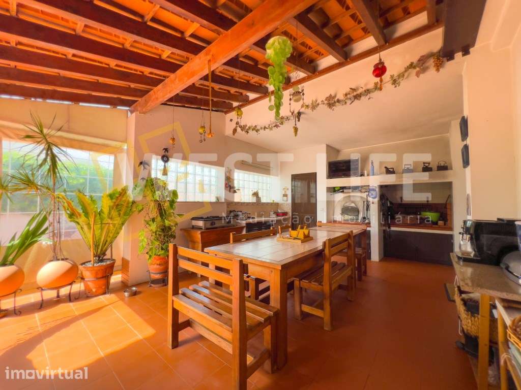 Quintinha com moradia T4+1 com piscina e zonas de Lazer em terreno ... - Grande imagem: 5/50