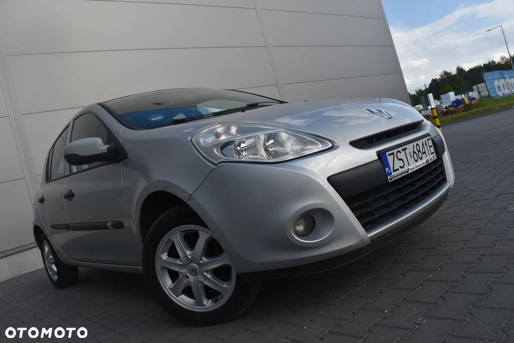 Renault Clio - 31