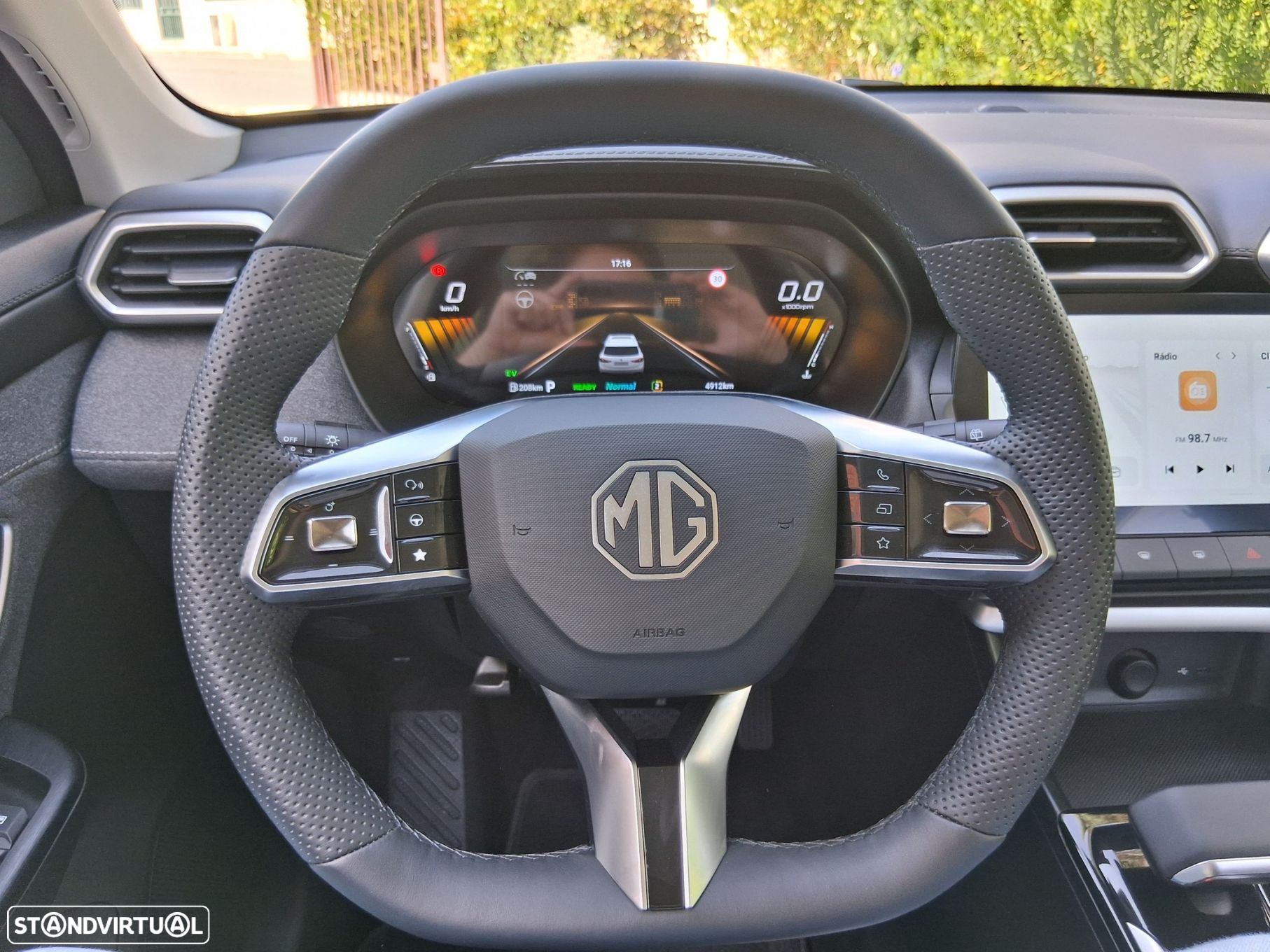 MG ZS 1.5 Hybrid+ Comfort - 39