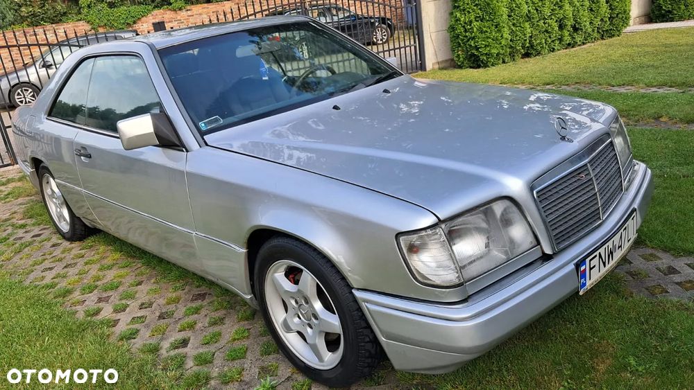 Mercedes - Benz W124
