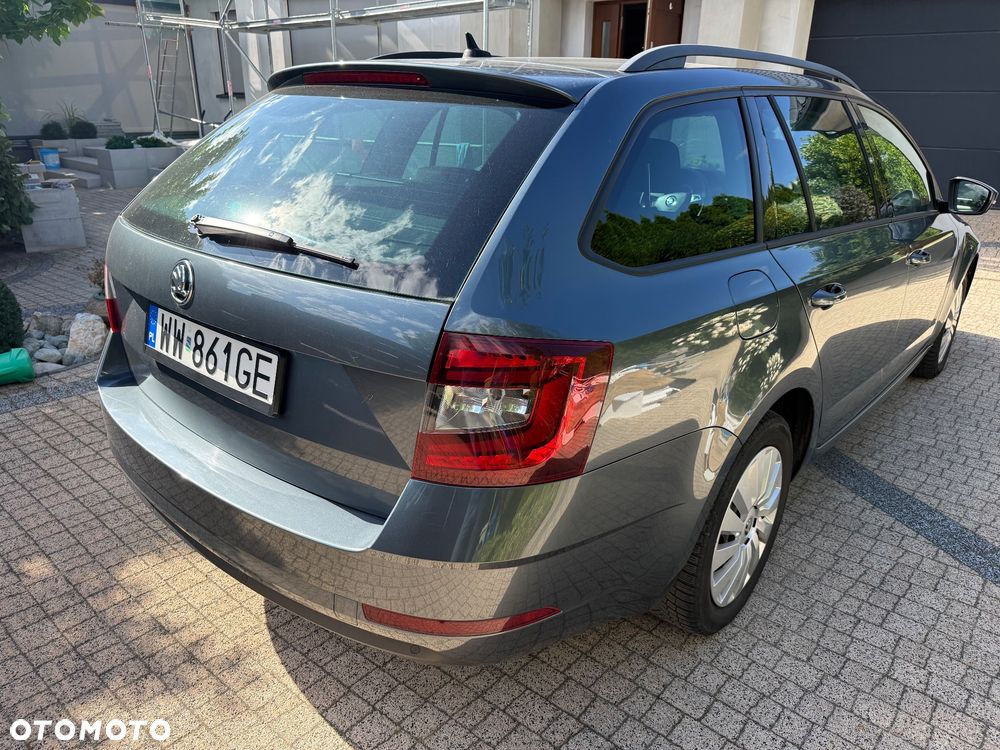 Skoda Octavia 2.0 TDI Premium Edition - 3