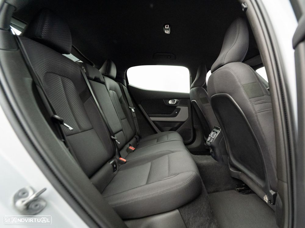 Polestar 2 Standard Range 69 kWh - 42