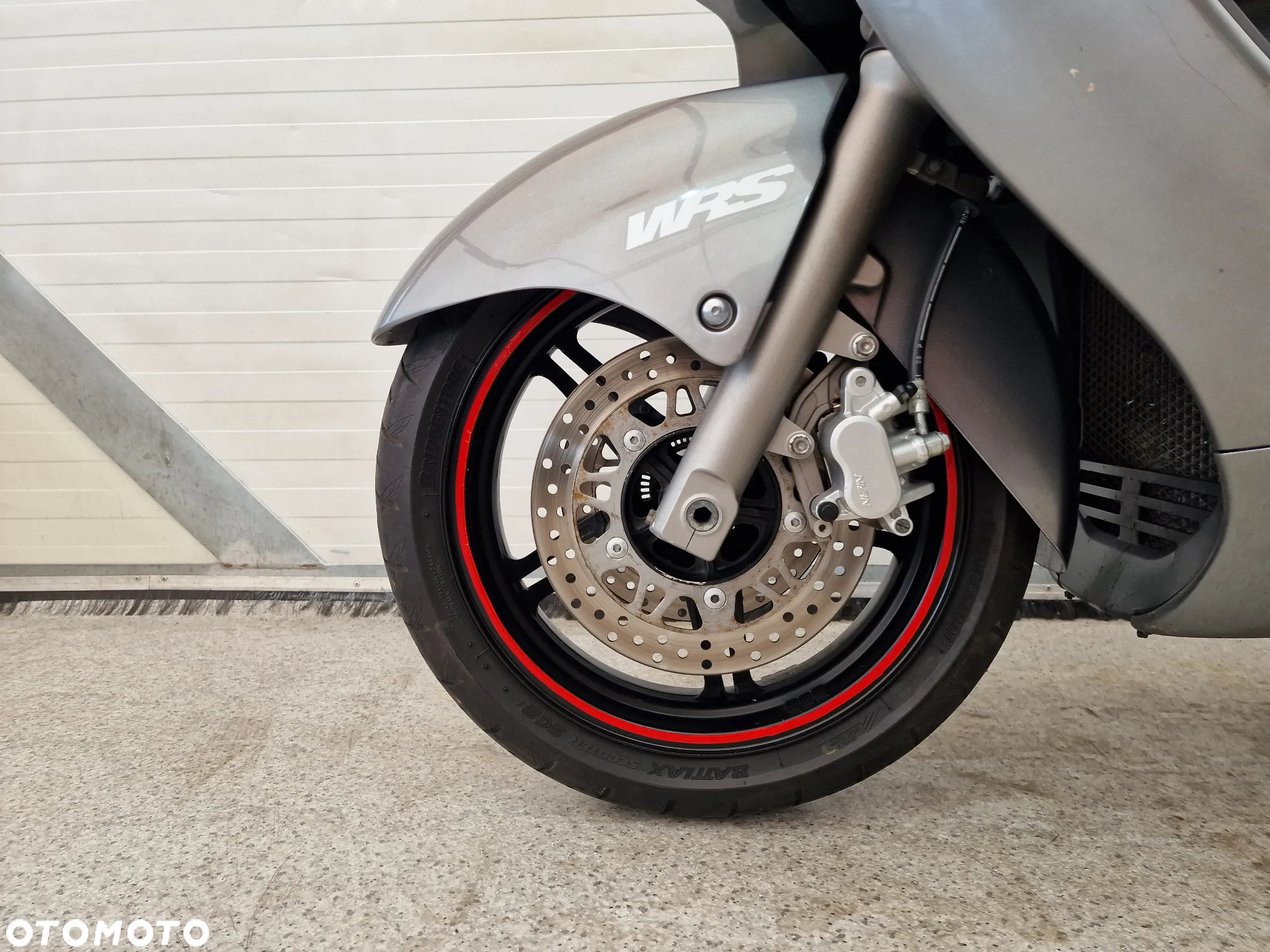 Suzuki Burgman - 11