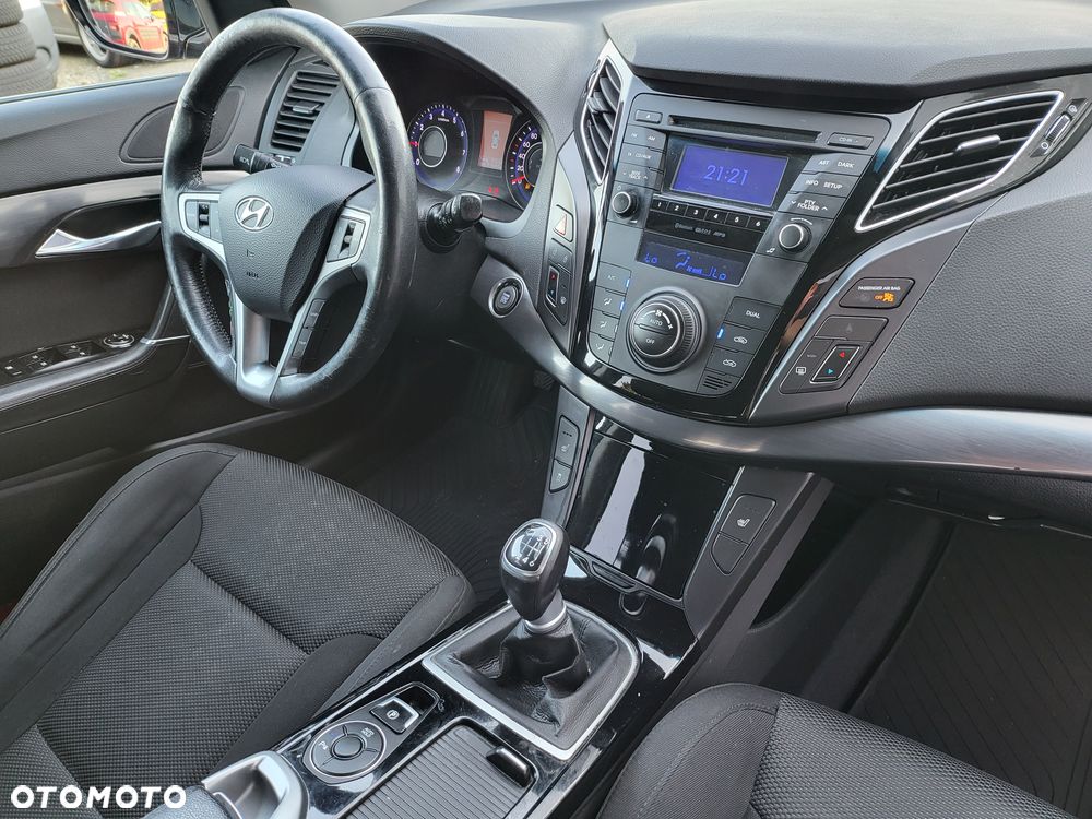 Hyundai i40 2.0 GDI Comfort + - 17