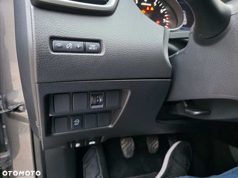 Nissan Qashqai 1.3 DIG-T Acenta EU6d - 28