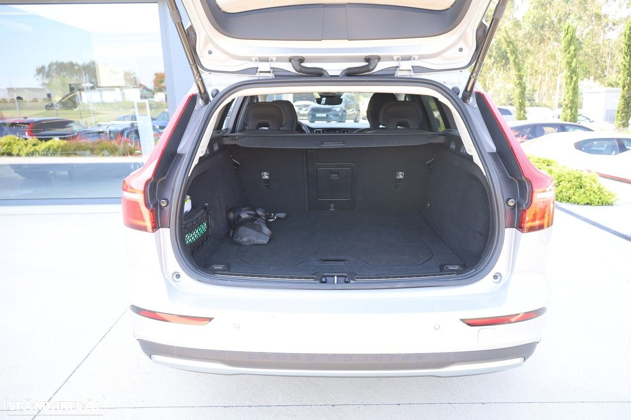 Volvo V60 Cross Country 2.0 B4 Geartronic - 4