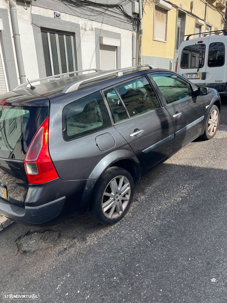 Renault Mégane Break 1.5 dCi Confort - 4