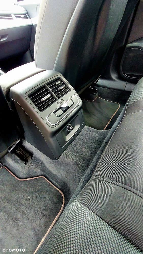 Audi A4 Limousine 35 TFSI mHEV Advanced S tronic - 28