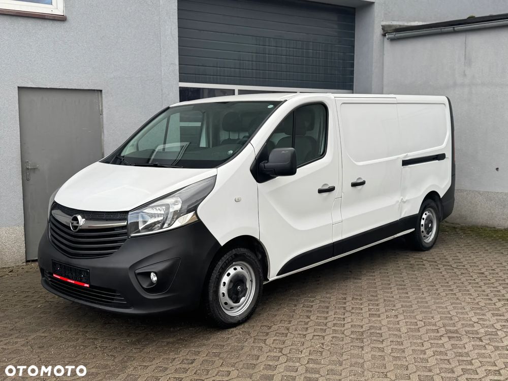 Opel Vivaro - 1