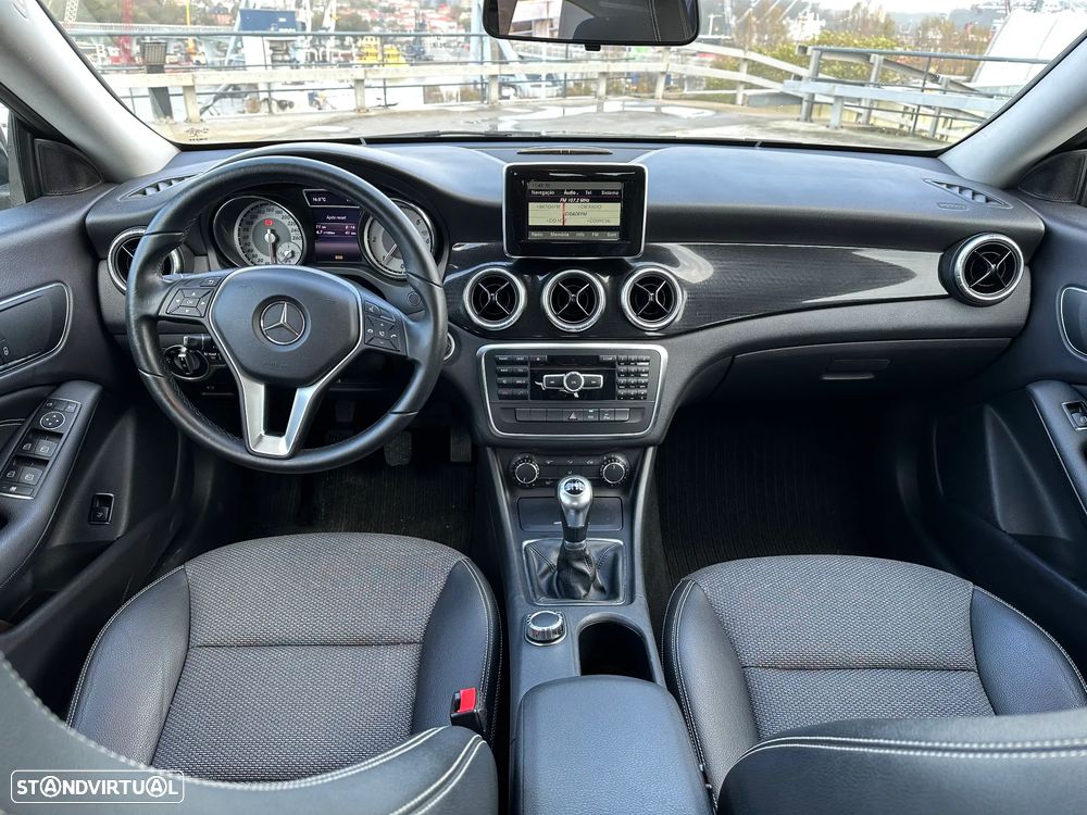 Mercedes-Benz CLA 180 - 18